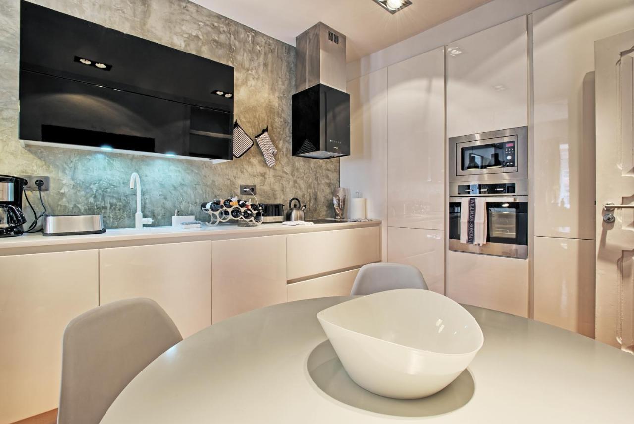 Amoreiras Luxurious By Lisbon Village Apartments ภายนอก รูปภาพ